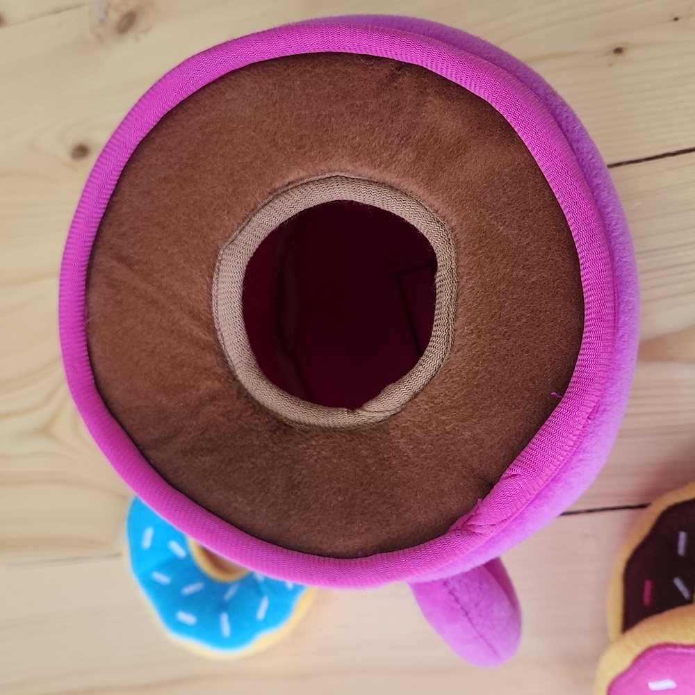 ZippyPaws Burrow Coffee and Donutz Interactive Dog Toy - Picture 6 of 12